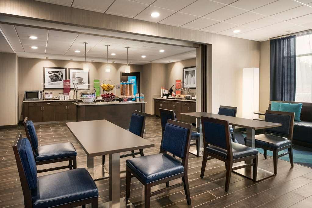 Hampton Inn Kernersville Restaurant photo